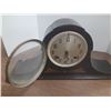 Image 6 : Vintage Clock. (Untested)