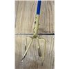 Image 2 : Manual Garden Claw - Length 41"