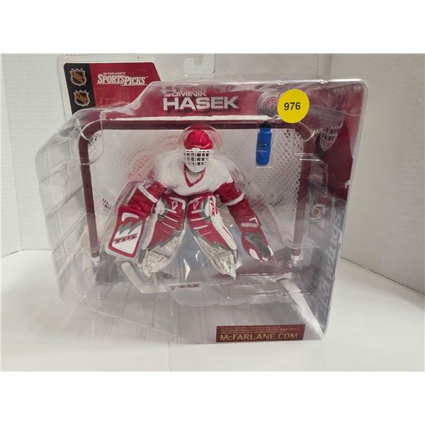 McFarlane’s NHL Sports Picks Series 2 – Dominik Hasek (Bright Red Home Jersey)