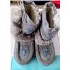 Image 1 : Moccasins, Size 6.5 (?)