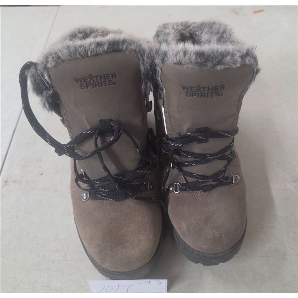 Weather Spirits Winter Boots – Size 9