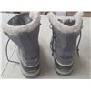 Image 3 : (2) Pair Size 9 Winter Boots inc. Sorel