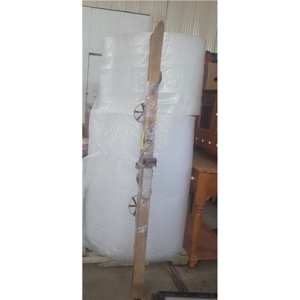 Vintage 80” Cross Country Skis