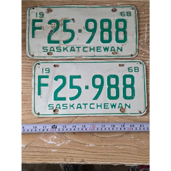 Pair of Sask 1968 Farm Licence Plates