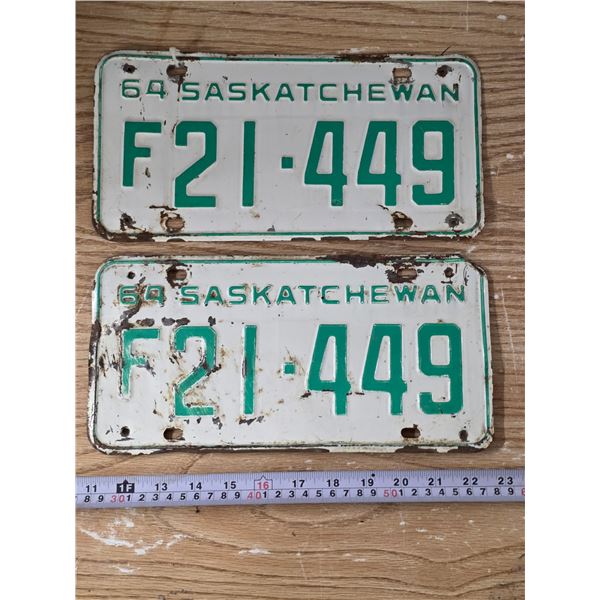 Pair of Sask 1964 Farm Licence Plates