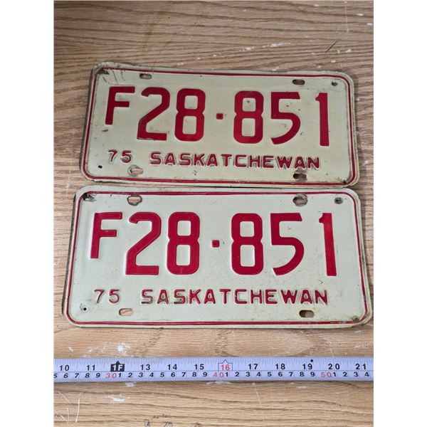 Pair of Sask 1975 Farm License Plates