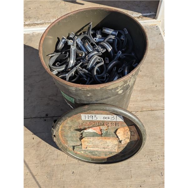 Military barrel of 1 1/2” vibration dampening “C” clamps