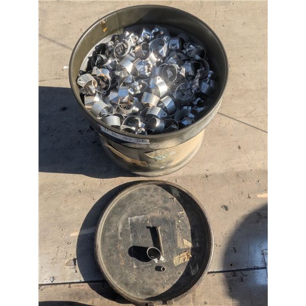 Military barrel of 1 ¼” aluminum loop tube clamps