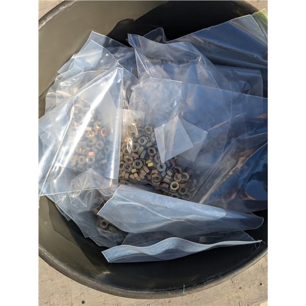 Barrel of 20,000 ¼” nuts