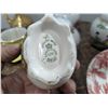 Image 11 : Assorted porcelain/chinaware dishes and decor