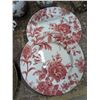 Image 2 : Assorted porcelain/chinaware dishes and decor