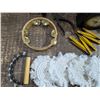 Image 2 : Assorted decor lot