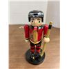 Image 2 : NHL Calgary Flames Nutcracker Figurine