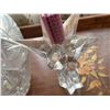 Image 3 : Crystal Cut Glass Vase With Pair Of Star-Shaped Crystal Candle Holders