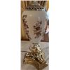 Image 4 : Decorative Table Lamp with Brass Base and Ornate White and Gold Floral Ceramic Body