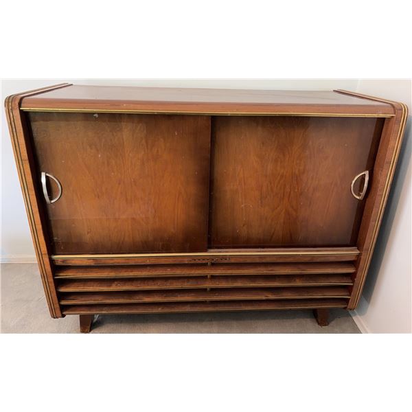 Isabella Stereo Console With Radio, Record Player, Sliding Doors, 42"W x 15"D x 33"H