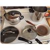 Image 1 : Cookware Lot: Pots, Lids, Frying Pan, Mixing Bowls, Cutting Board