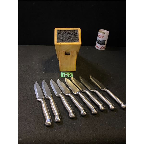 Steak knife set with knife holder