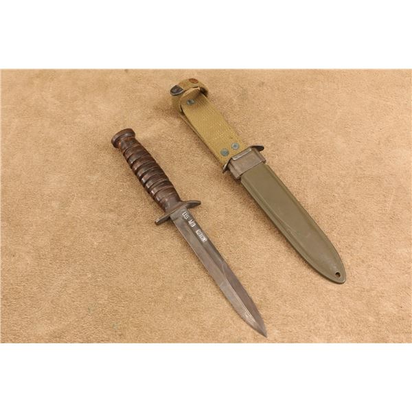 U.S. M3 Fighting Knife Kinfolks Inc. WWII Knife With U.S. M8 B.M. Co. Scabbard