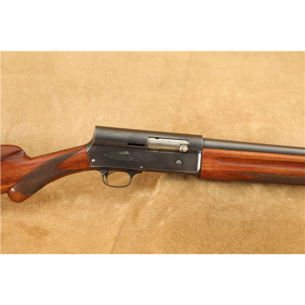 Browning Auto-5 Light Twelve 12 Gauge 2.75" Chamber 27.5" IC Semi Auto Shotgun, MFD 1958 C&R