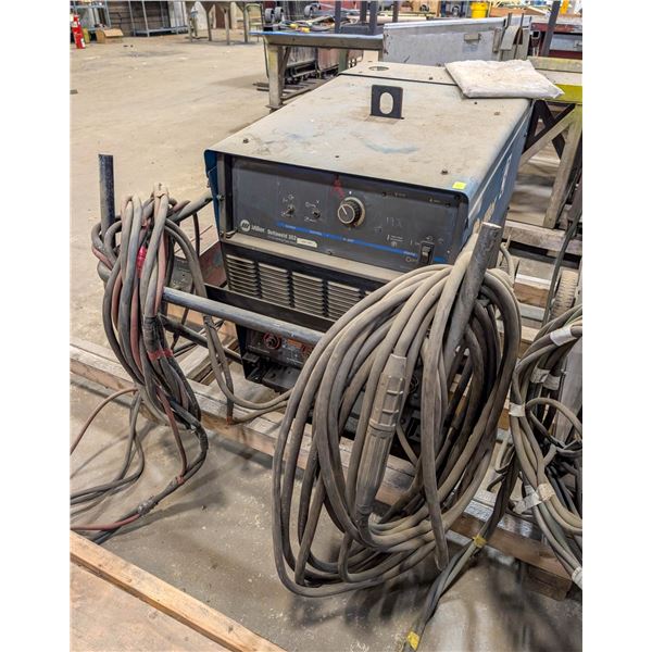 MILLER  DELTAWELD 302 CV/DC WELDING POWER SOURCE