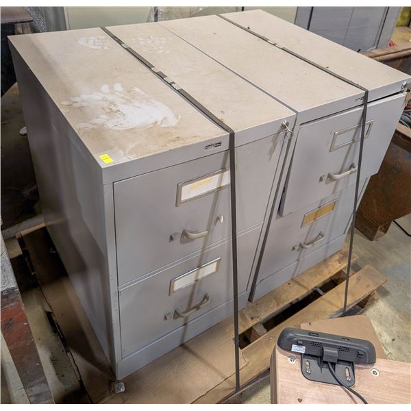 PALLET OF 2 STAPLES 2 DRAWER FILING  CABINETS