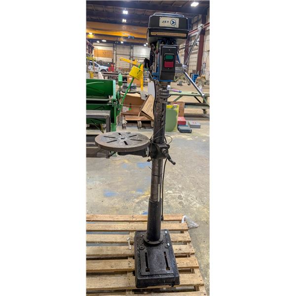 PALLET OF ASSORTED SHOP TOOLS INCL JET DRILL PRESS