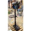 Image 2 : PALLET OF ASSORTED SHOP TOOLS INCL JET DRILL PRESS