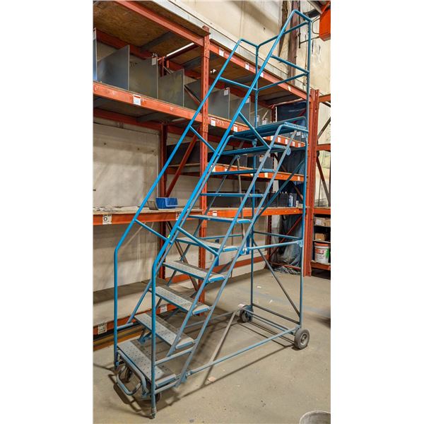 BLUE MOBILE STAIRCASE 90" RISE