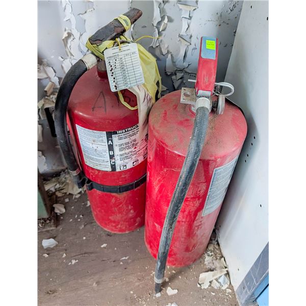 LOT OF 2 ABC FIRE EXTINGUSHERS (UNCERTIFIED)