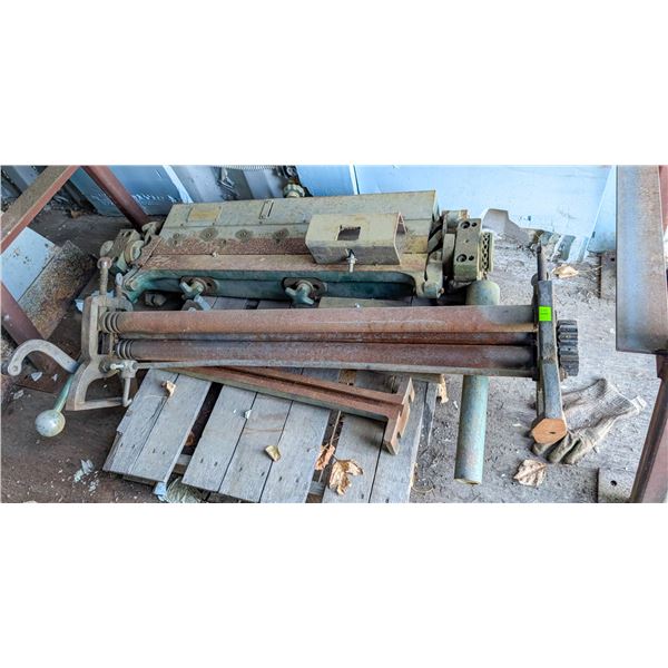 SMALL PALLET W/ 36" SLIP ROLLER & TIN KNOCKER 30