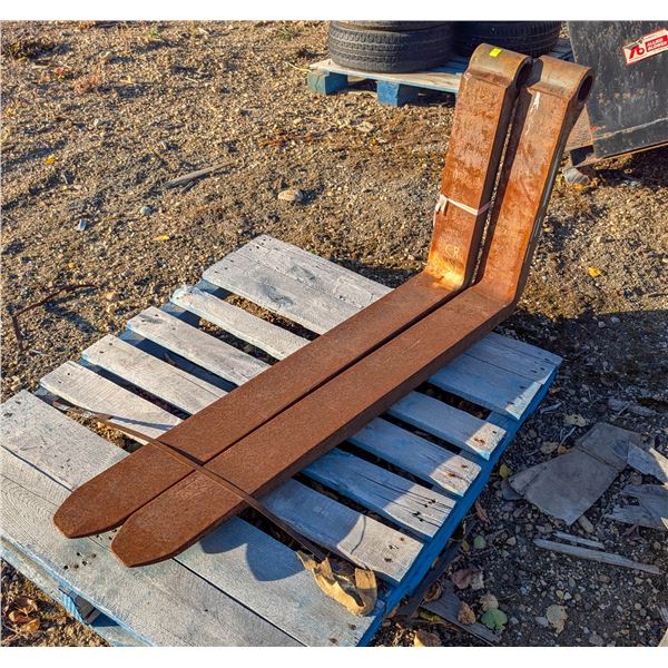 SET OF 4' PALLET FORKS