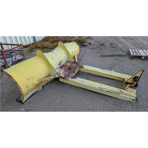 ADJUSTABLE SNOW PLOW FORKLIFT ATTACHMENT