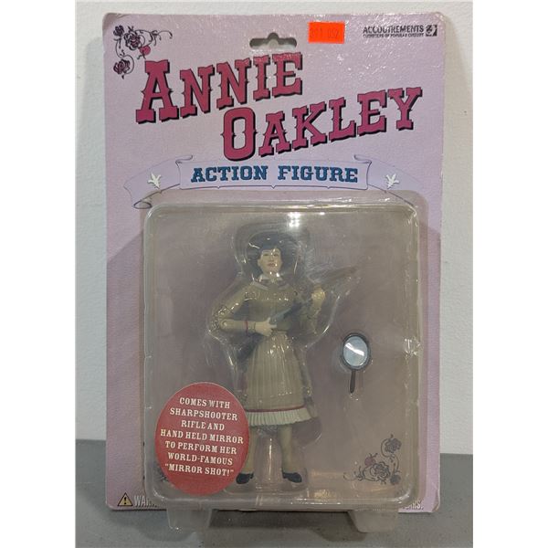 2004 Accoutrements Annie Oakley Action Figure w/ Rifle & Mirror - Sealed