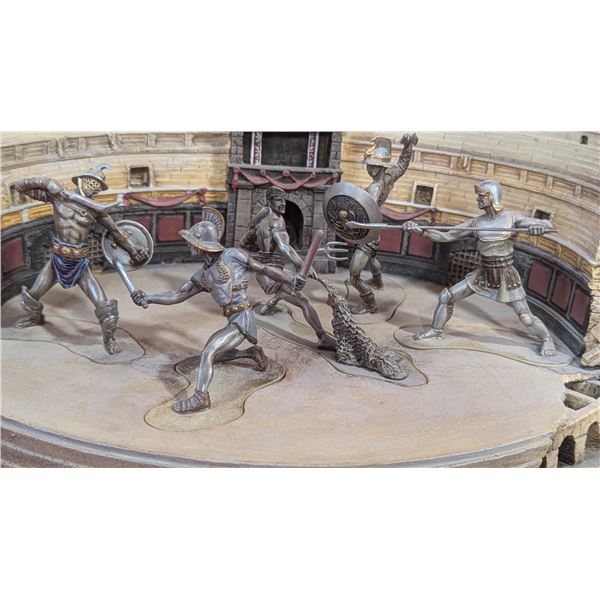 The Battle of the Gladiator Franklin Mint Colosseum Diorama & Metal Figure Collector Set