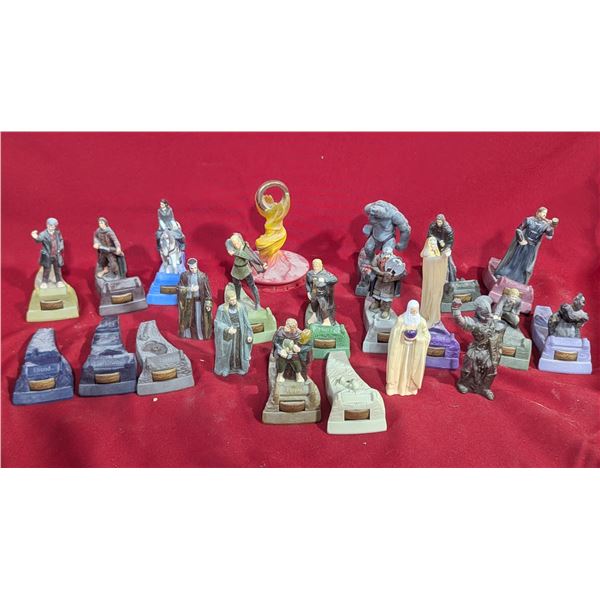Lord of the Rings Character Figurine / Chess Piece Lot - Gandalf, Saruman, Elrond & More