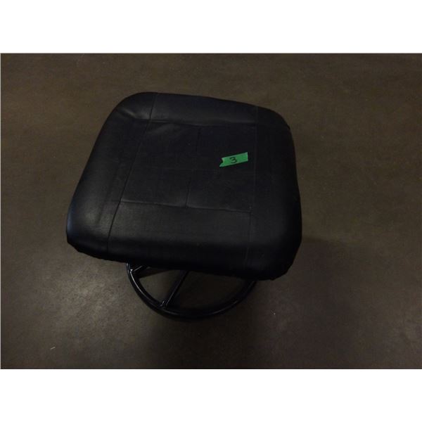 UNCLAIMED STORAGE:  FOOT STOOL