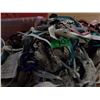 Image 3 : UNCLAIMED STORAGE:  1 CU FT RUBBERMAID TOTE & LID C/W ASSORTED SEWING MATERIAL