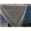 Image 9 : UNCLAIMED STORAGE:  2 NEW 36" X 36" QUILTS