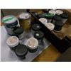 Image 1 : FLAT C/W ASSORTED PAINTS