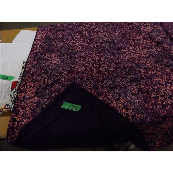 UNCLAIMED STORAGE:  40" X 40" QUILT, 2 STANDARD PILLOWCASES