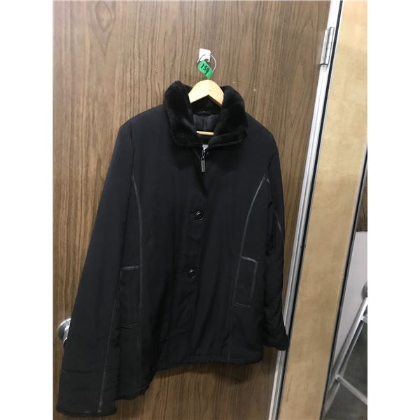 LADIES BLACK TANJAY JACKET (SIZE LARGE)