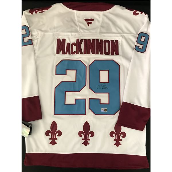 NATHAN MACKINNON SIGNED COLORADO AVALANCHE CUSTOM HOCKEY JERSEY - ELITE COA