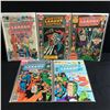 Image 1 : LOT OF 5 JUSTICE LEAGUE OF AMERICA COMICS - DC COMICS