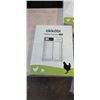 Image 3 : 5 OKKOBI CHICKEN COOP DOORS AND OKKOBI EGG INCUBATOR