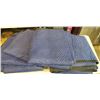 Image 2 : 5 MOVING BLANKETS