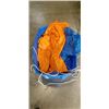 Image 3 : TOTE OF ASSORTED TARPS