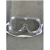 Image 2 : 2 CASES OF NEW SAFETY GOGGLES  - 30 TOTAL