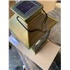 Image 3 : 3 NEW SOLAR LANTERNS