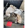 Image 3 : LARGE TOTE OF ESTATE & ANTIQUE CRYSTAL AND ETCHED GLASSWARE